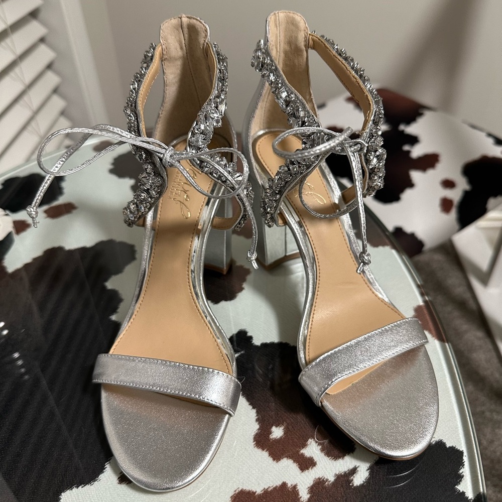 NWOB: Jewel Badgley Mischka Silver Embellished Heels